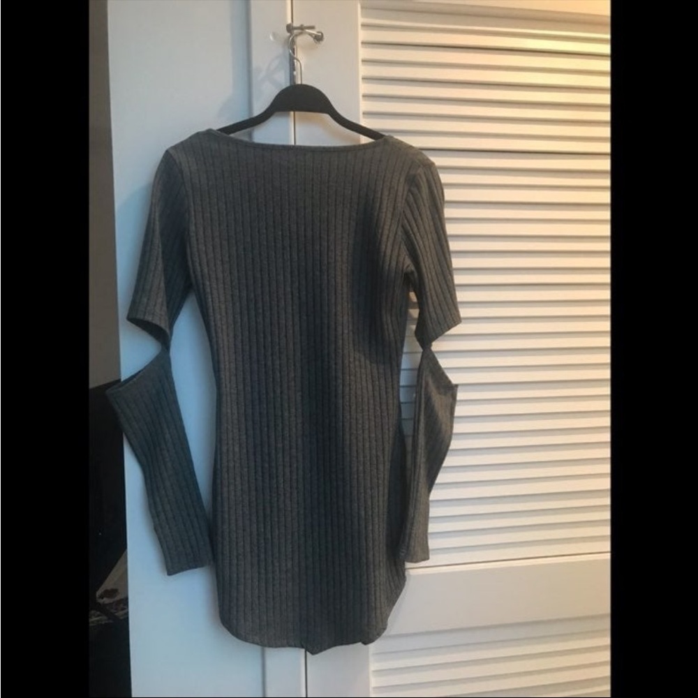 Gray Ribbed Cut-Out Bodycon Dress - Picture 4 of 5